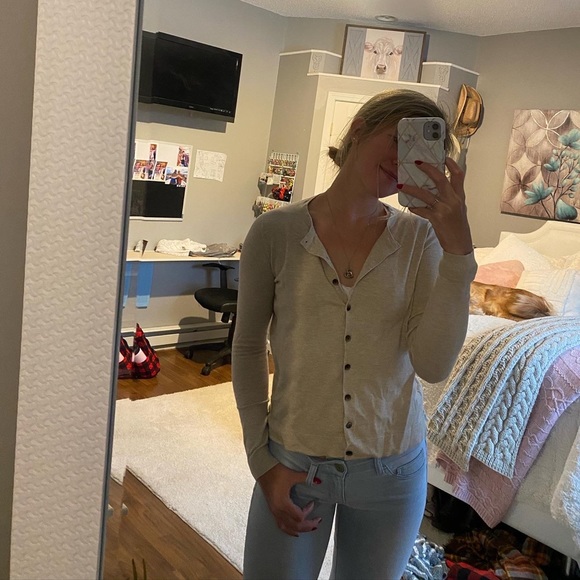 Xs NWOT button up/cardigan - Picture 1 of 2